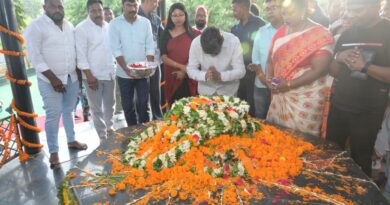 Chief Minister paid tribute Birsa Munda